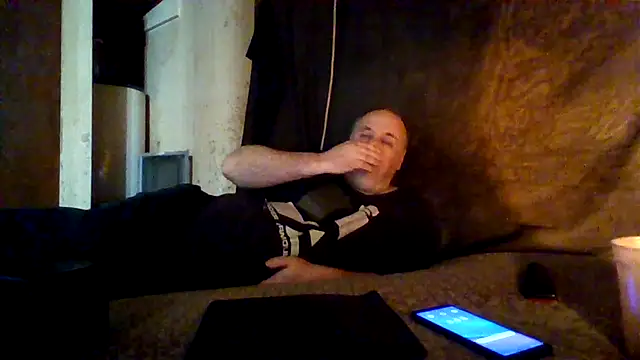 Nightshade1195 webkamerás műsora