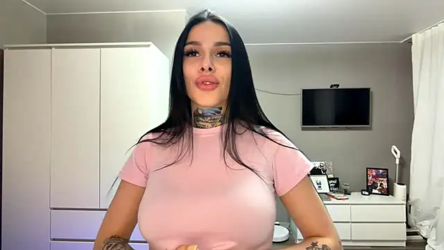 غرفة دردشة PowerLuffy المباشرة