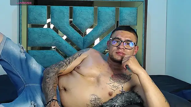 Chat XXX ao vivo de Nickk_21_