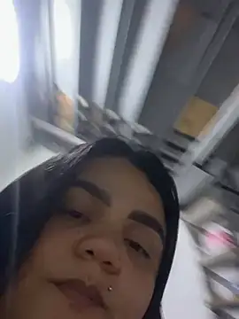 Chat +18 de MorenaCariok ao vivo