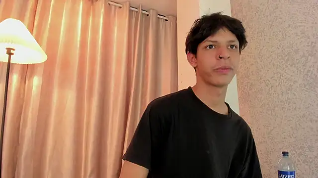 Ethan_qop Live XXX-Chat