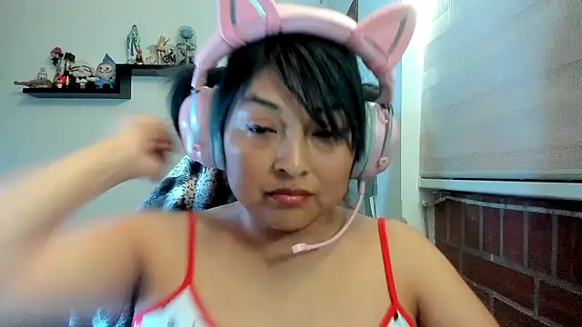 Shaddycute_ Chat XXX in diretta