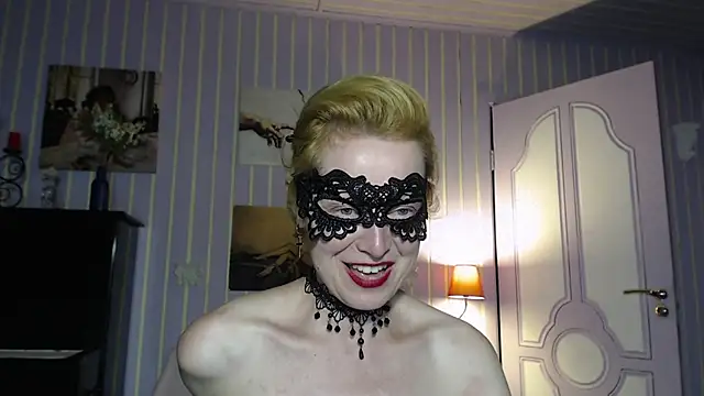 MarquisedeSade live XXX chat