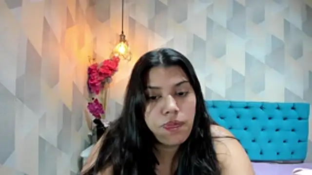 LindaBreeS Live XXX-chat
