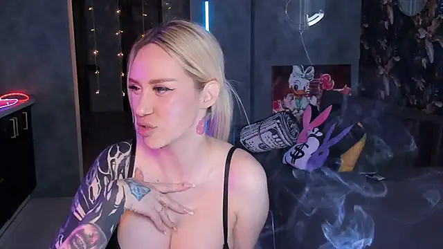 Blckmirrorr's Live XXX Chat