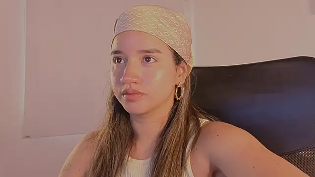 emilyrouxe 现场XXX聊天