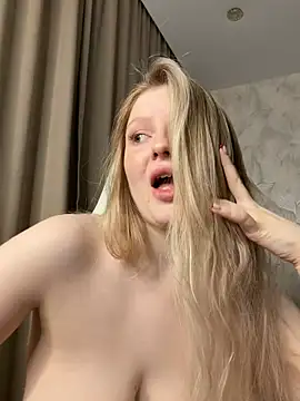L1zaShy's Live XXX Chat