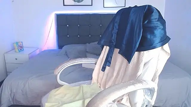 selena_yourmilf live XXX chat