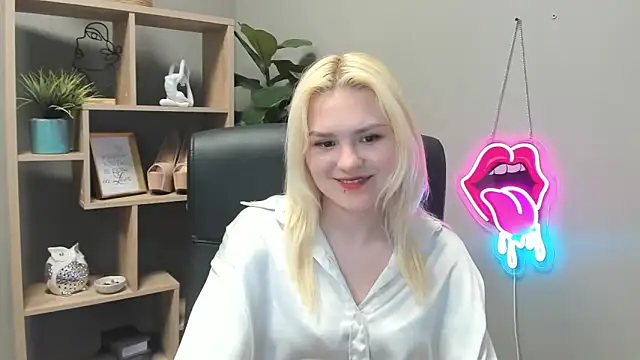 SweetLilyxo's Live XXX Chat