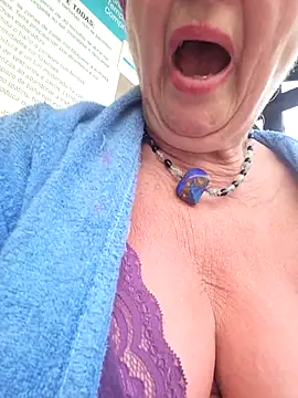 Chat XXX ao vivo de Hot-Muci