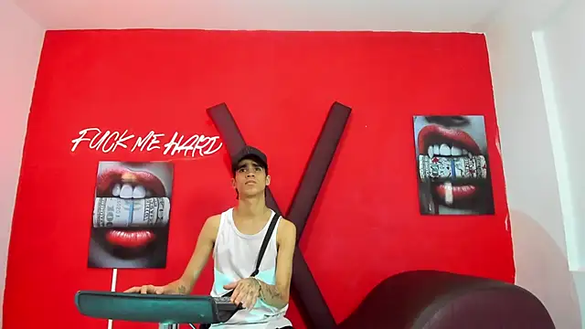TWINKS_BOYSX's Webcam Show
