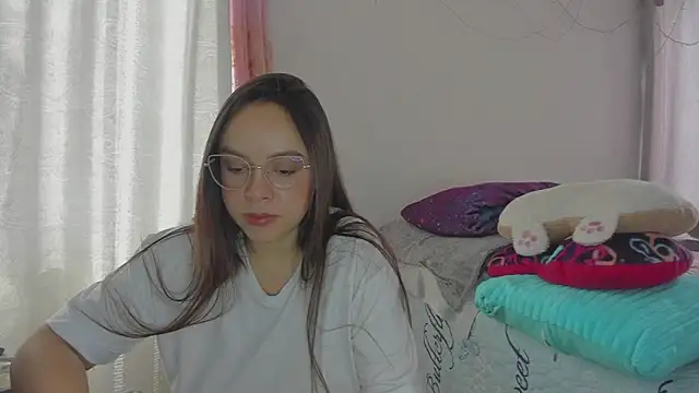 HARLEYNAPIER élő XXX-chatje