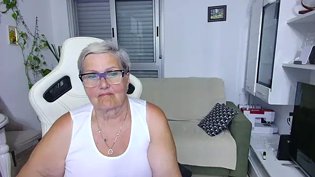 Selenna57: απευθείας συνομιλία ΧΧΧ
