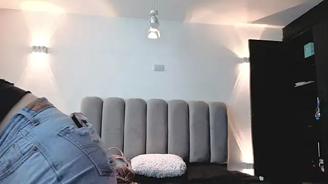 AlliceLover Adlı Modelin Canlı XXX Sohbeti