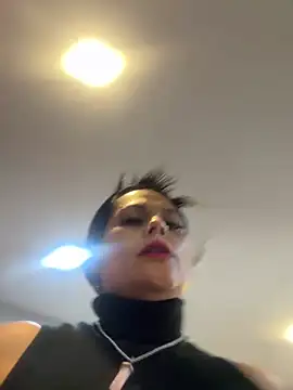 Chatroom en direct de CharlotteCottin