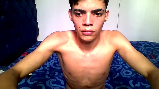 Latinos_2001 Webcamshow