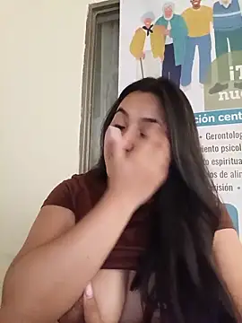 ANDREA-10_ Adlı Modelin Canlı XXX Sohbeti