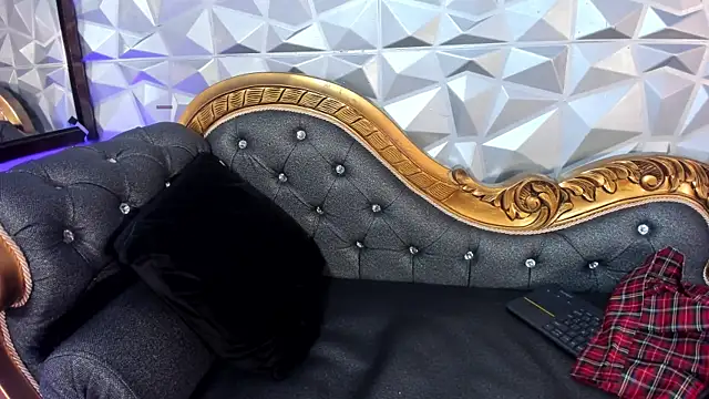 Kitty_Tits' Live XXX Chat