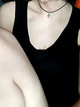 Sala de chat ao vivo de Aashikalaa