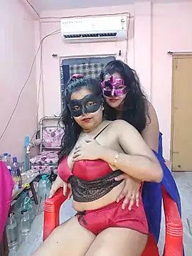 Naughty_Kayra 现场XXX聊天