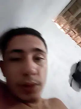 Chat +18 de Sharkbirdh ao vivo