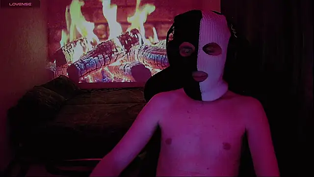 xXxHARDPORNxXx webkamerás műsora