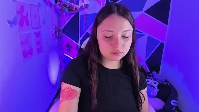 little_emma0 Chat XXX live