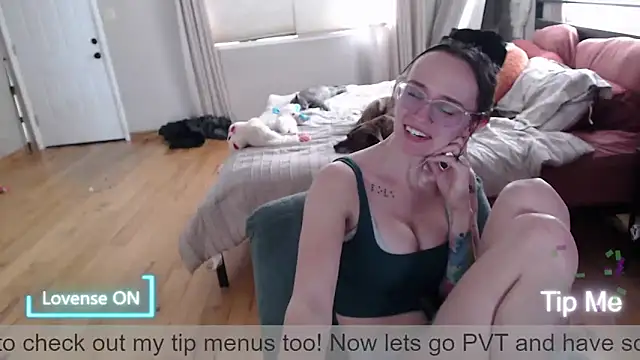 Plantbabeee Chat XXX in diretta