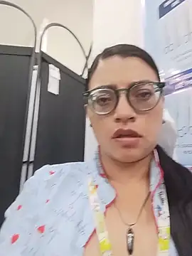 SOFI__10 라이브 XXX 채팅