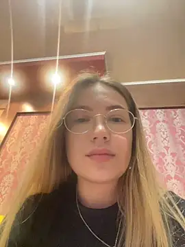 دردشة Adelin_aa الجنسية المباشرة