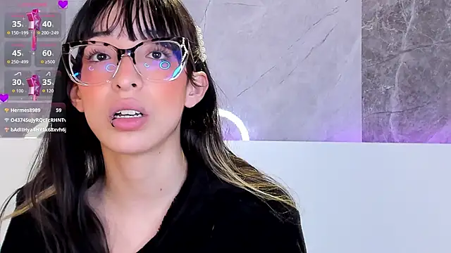 EmiliaBell_ 라이브 XXX 채팅