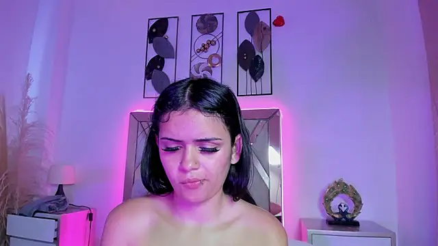 Estrellavega_ 在線直播表演