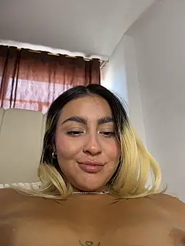 Elina_Hills 라이브 XXX 채팅