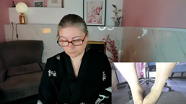 Chatroom XXX en direct de Alexandra_Kind