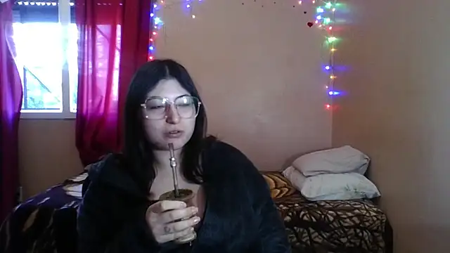 Živý XXX chat imsohornydacom