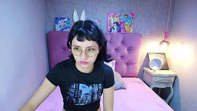 charlottemoonxz Live XXX-Chat