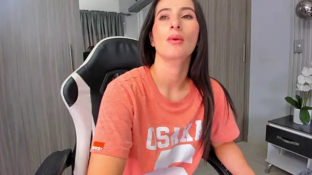 SaraGomez1のライブXXXチャット