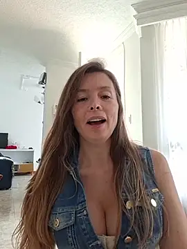 karina_warthonのウェブカメラショー