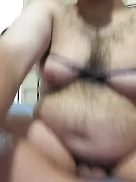 CurvyBabe112: διαδικτυακό σόου στην κάμερα