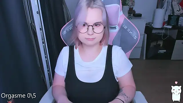 Živý XXX chat miray_kuriyama123