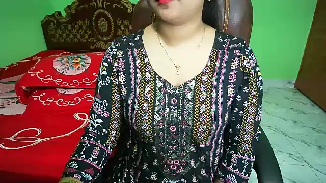 BengaliQueenStarn Live XXX chat