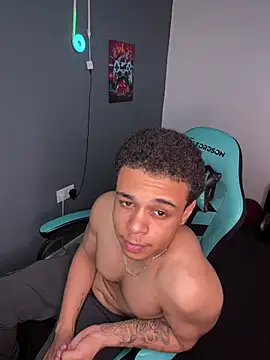 l-laross' Live XXX Chat