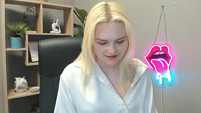 SweetLilyxo's Live XXX Chat