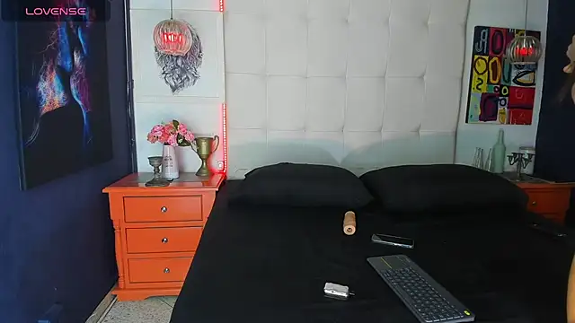 Chatroom XXX en direct de mxli_divine_