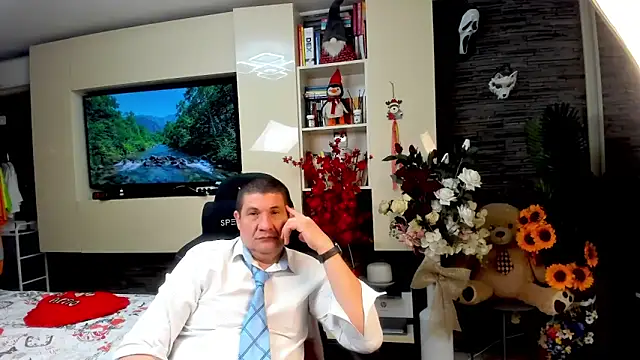 SpartacusDaddy48 现场XXX聊天