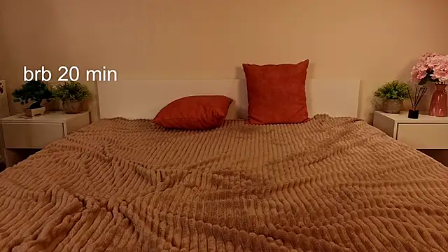 alorenna Adlı Modelin Canlı XXX Sohbeti