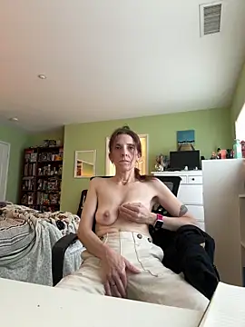 Raevyn's Webcam Show