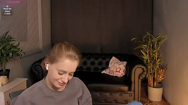 Mickey_Milk élő XXX-chatje