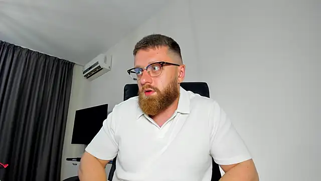 Findom_guy: онлайн-секс-чат