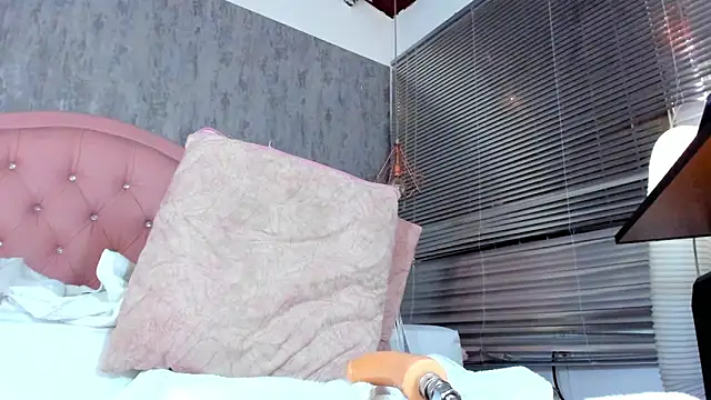 دردشة naomidibello الجنسية المباشرة